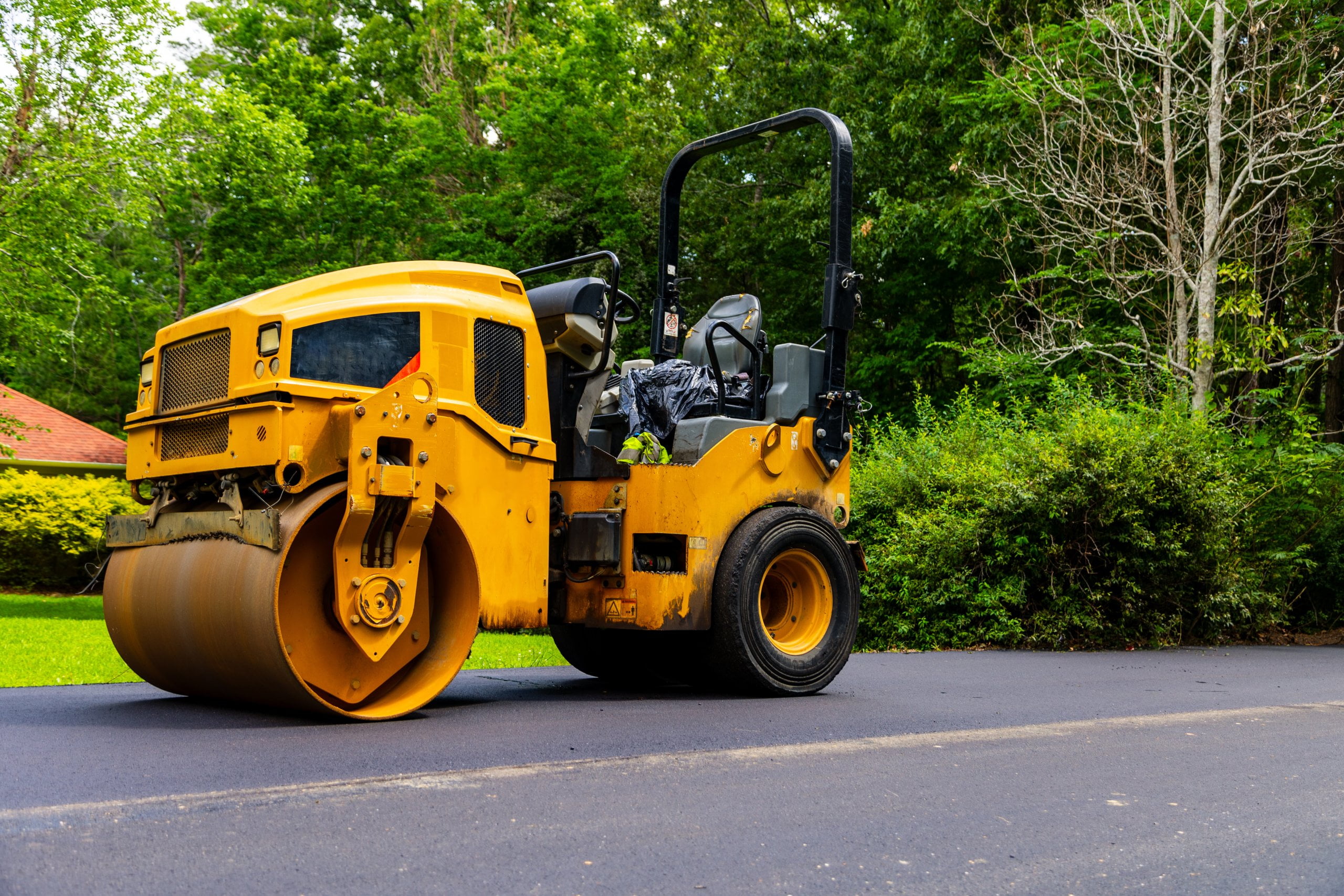 Pavement Contractor Utility Compactor machine for asphalt work on roads, parking lots, etc. Pavement Contractor