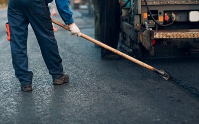 Why Sealcoating is the Secret to a Long-Lasting Driveway
